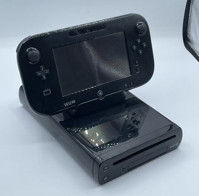 Wii U 32GB Deluxe Console