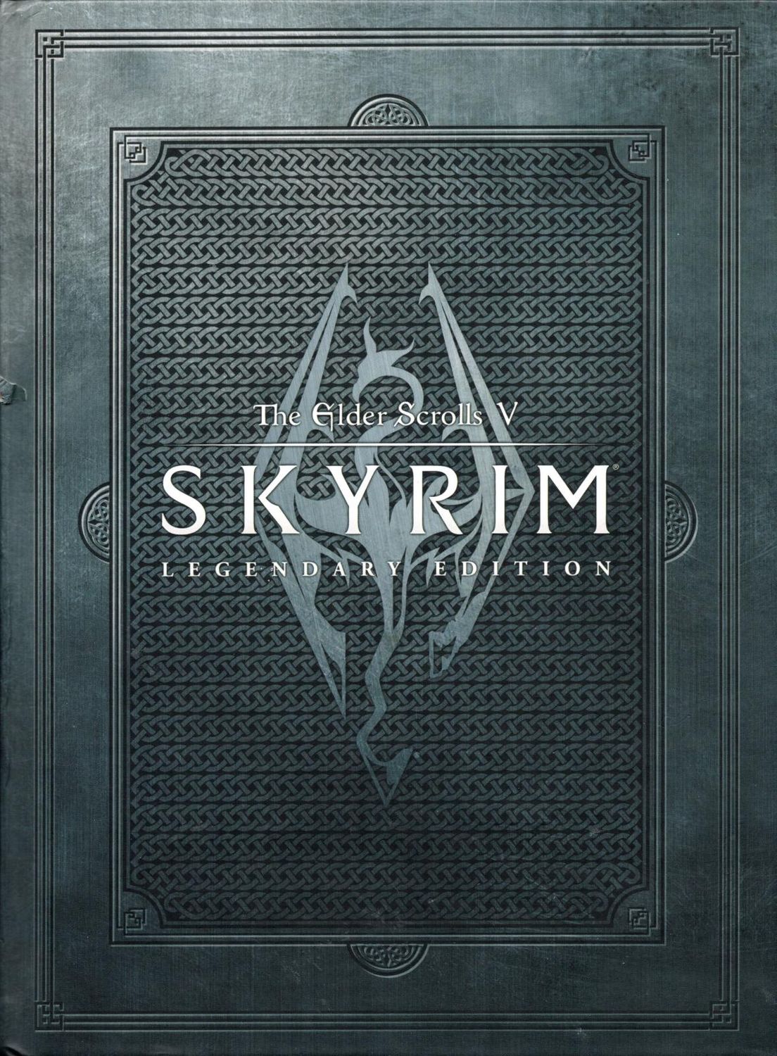 Skyrim Legendary Edition Hardcover Prima Strategy Guide, Condition: With Poster