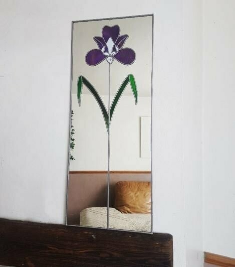 Iris Mirror