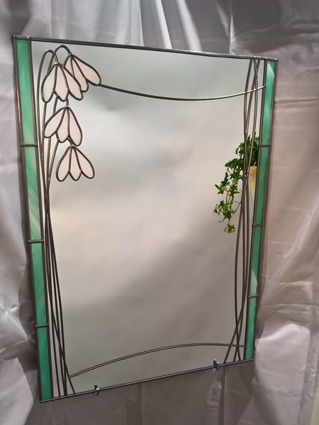 Snowdrop 61x41cm