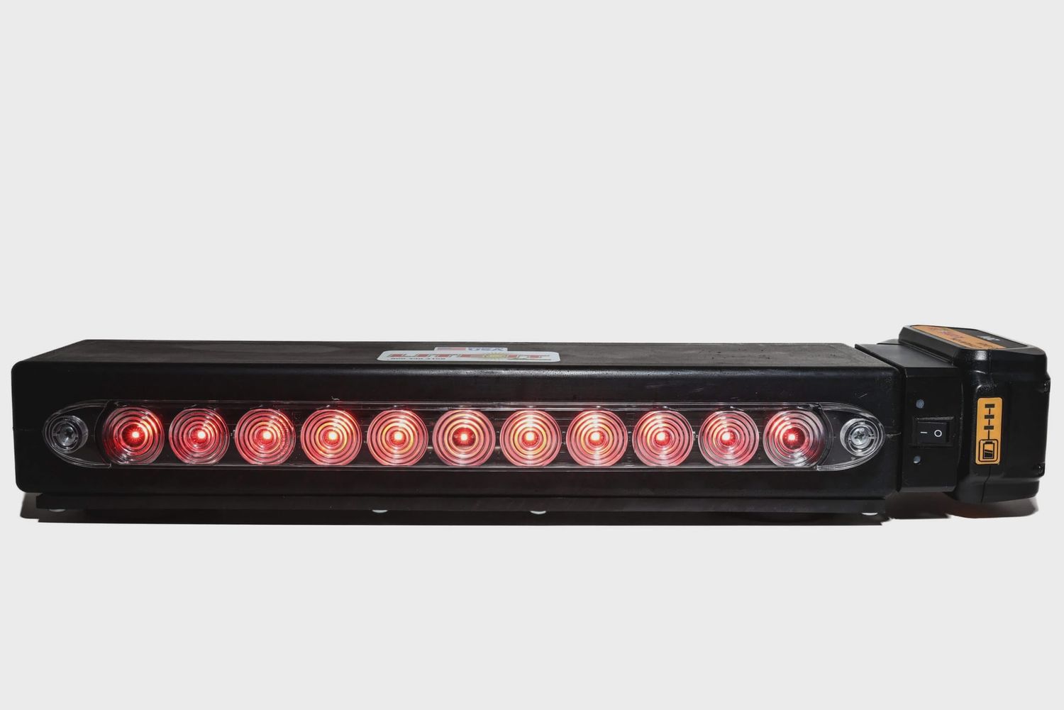 MINI WIRELESS TOWING LIGHT BAR WITH EXTERNAL LITH BATTERY, BAR TYPE: WITH BATTERY &amp; CHARGER, PLUG TYPE: 4- PIN ROUND TRANSMITTER