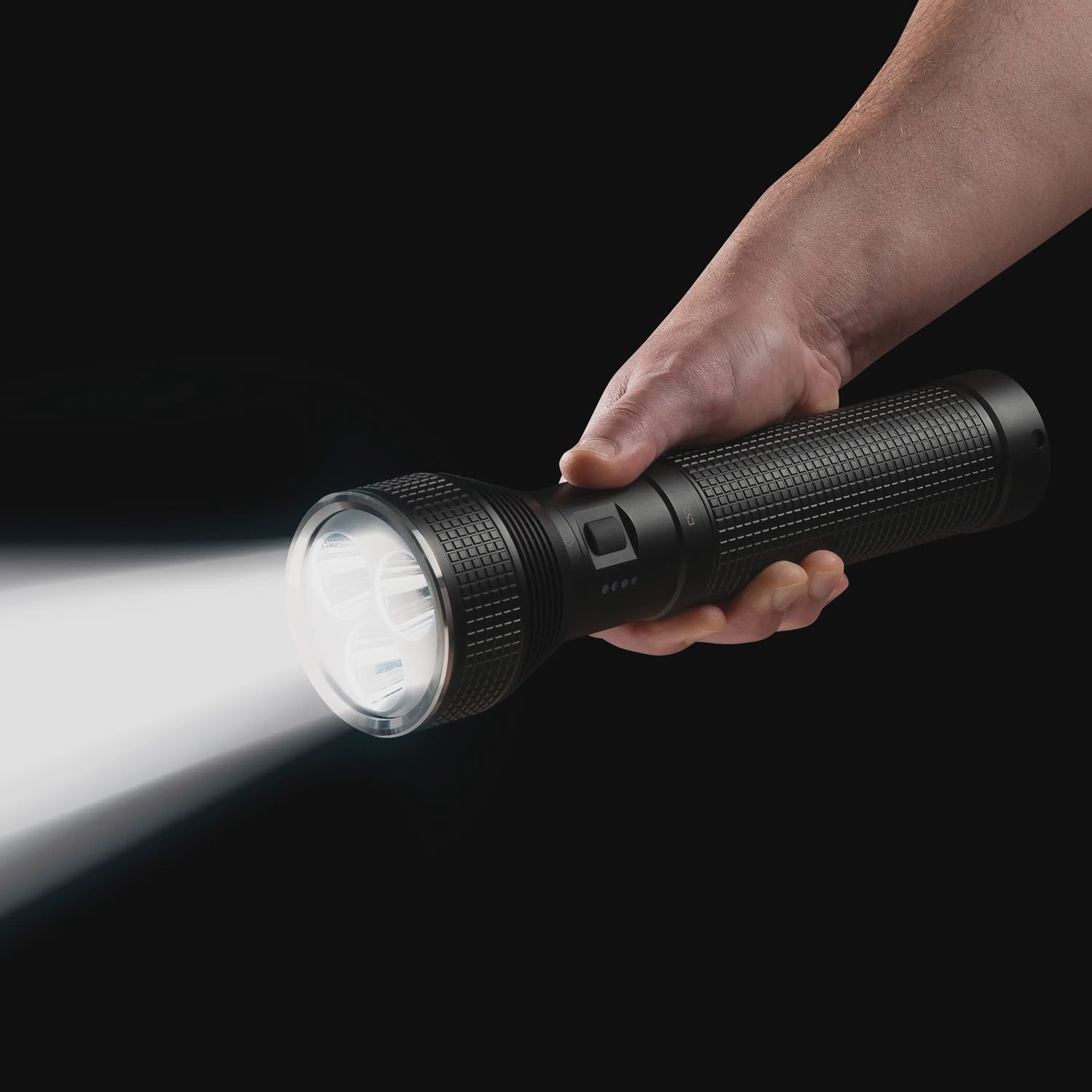 INOVA T11R RECHARGEABLE TACTICAL FLASHLIGHT + POWER BANK