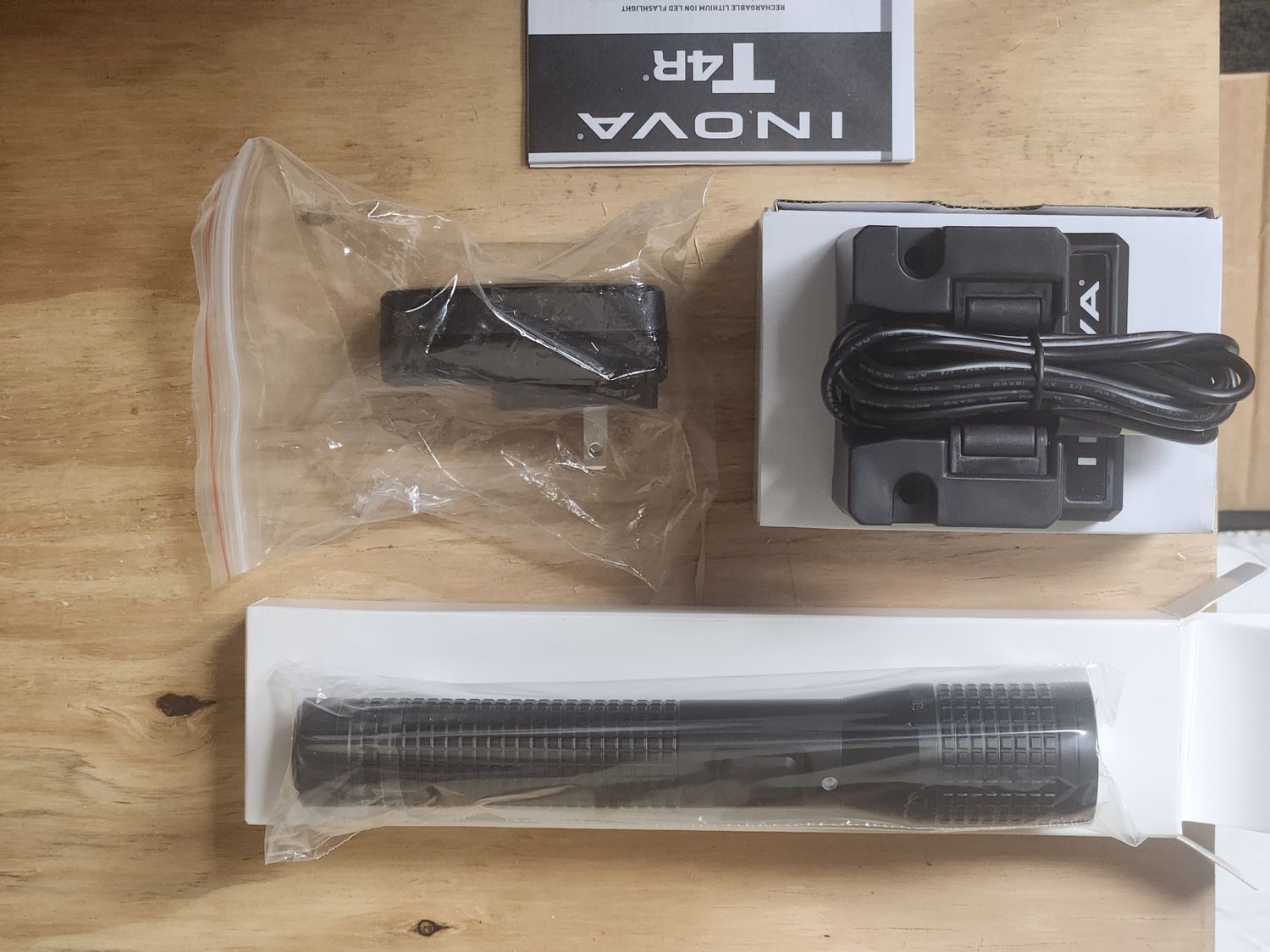 INVOA T 4 RECHARGEABLE FLASHLIGHT