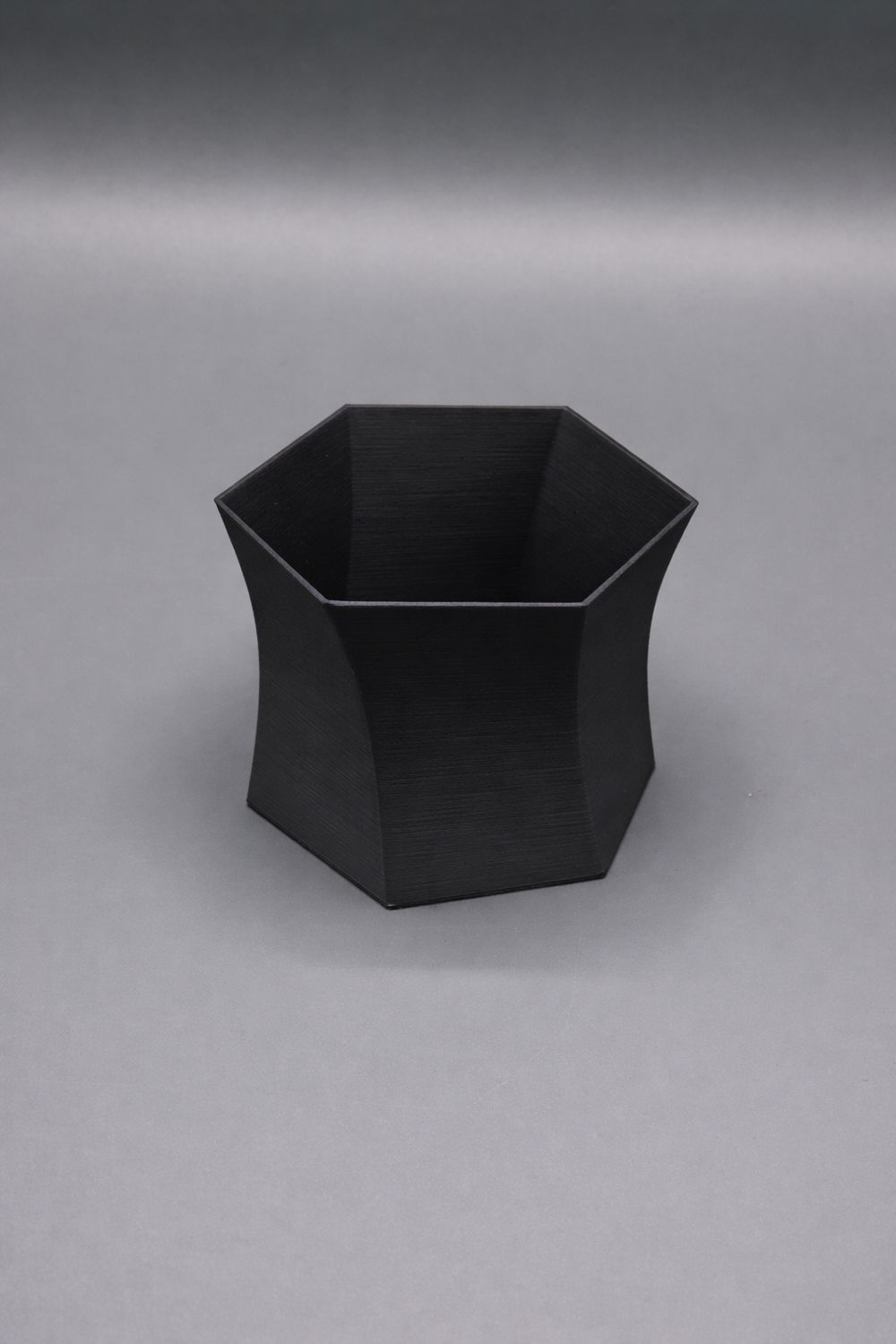 Übertopf Twister Schwarz Matt