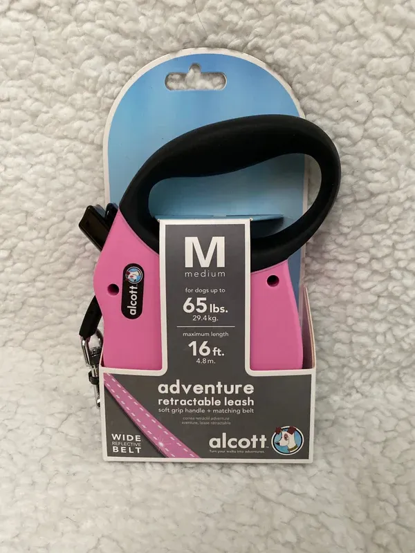 Alcott Adventure Retractable Leash Medium