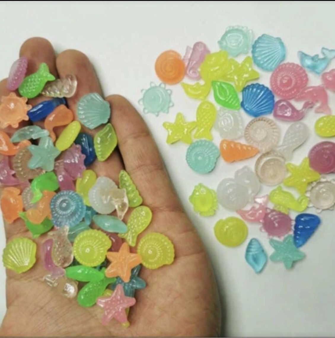 Glow in the dark Aquarium Decor Stones in 100pcs