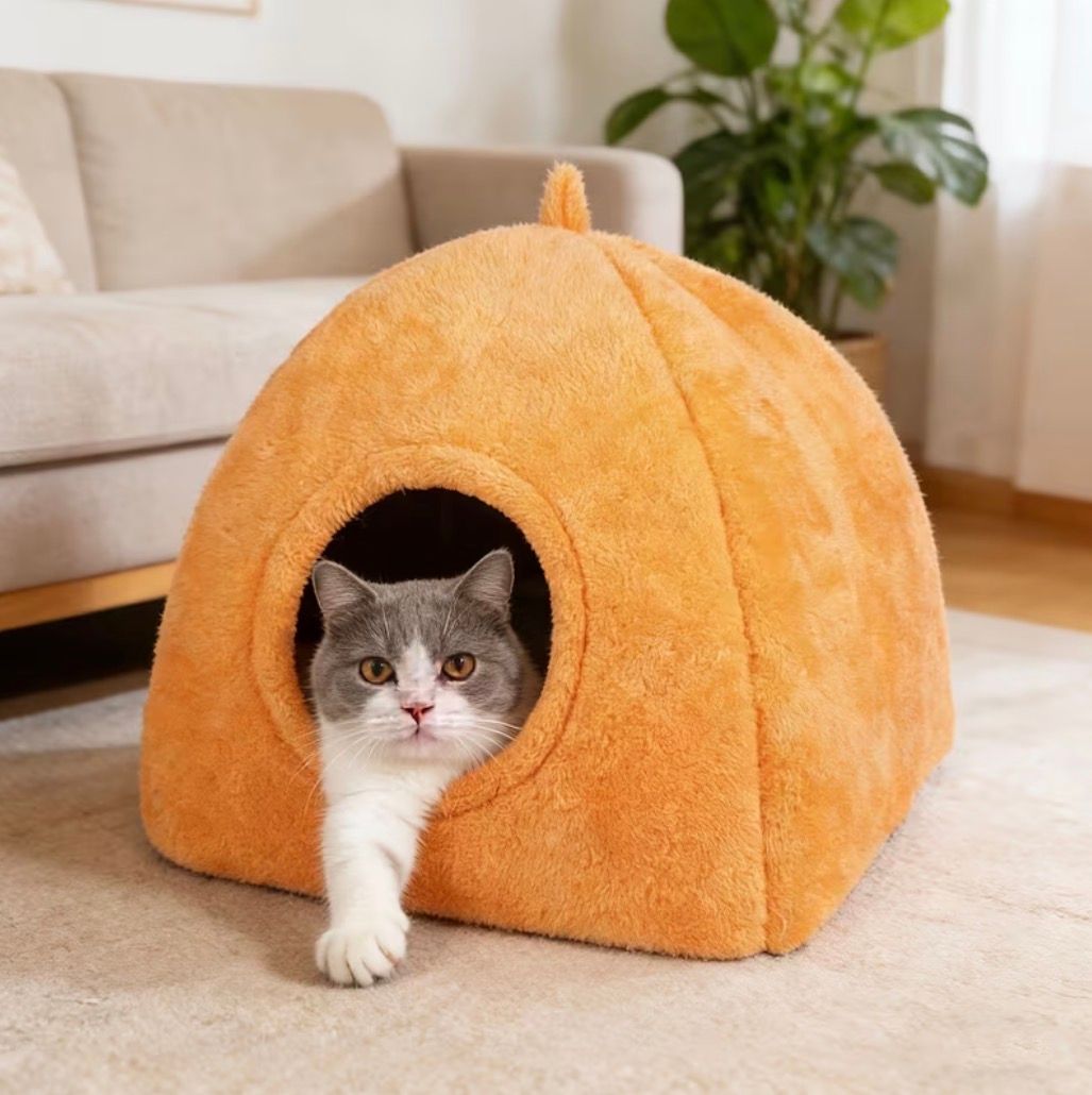 Enclosed Pumpkin Orange Cat House/Bed