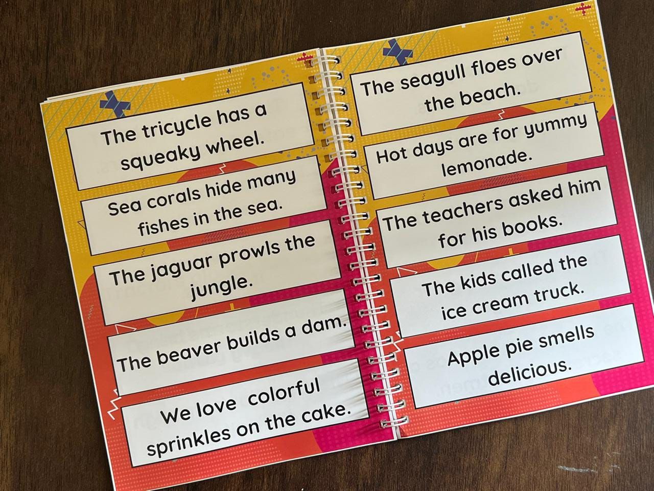 Reading Fluency Booster Book for Kids. Sentence Reading Practice. Suitable for 3-7 Years