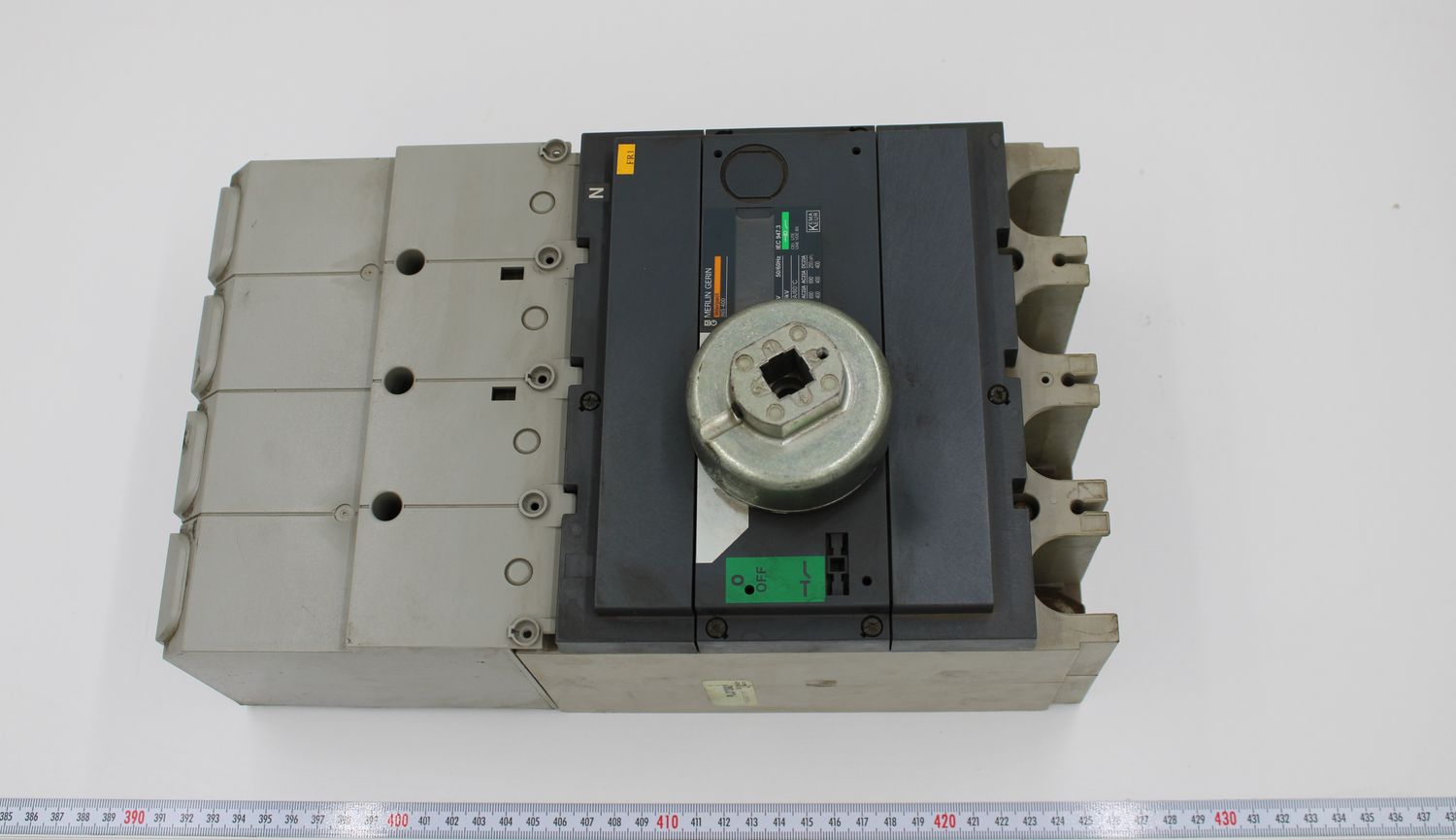 merlin gerin INS 400