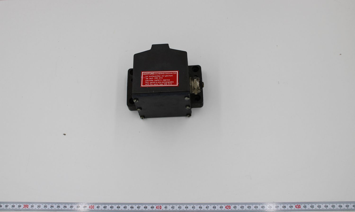 balluff BNS 113-04-R12-100-12