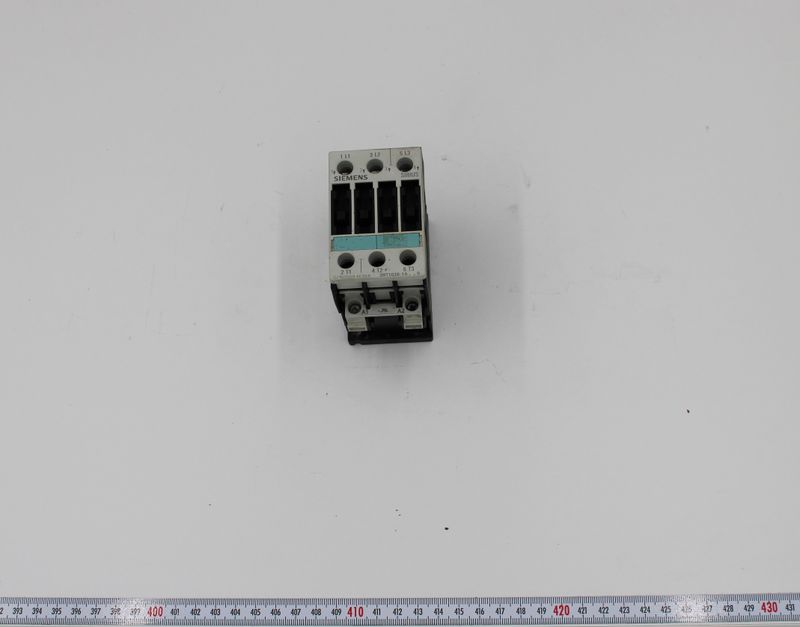 SIEMENS CONTACTOR 3RT1026-1A