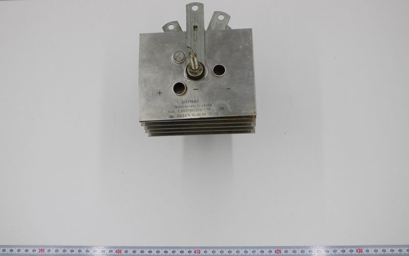 SIEMENS C66117-A5206-A114