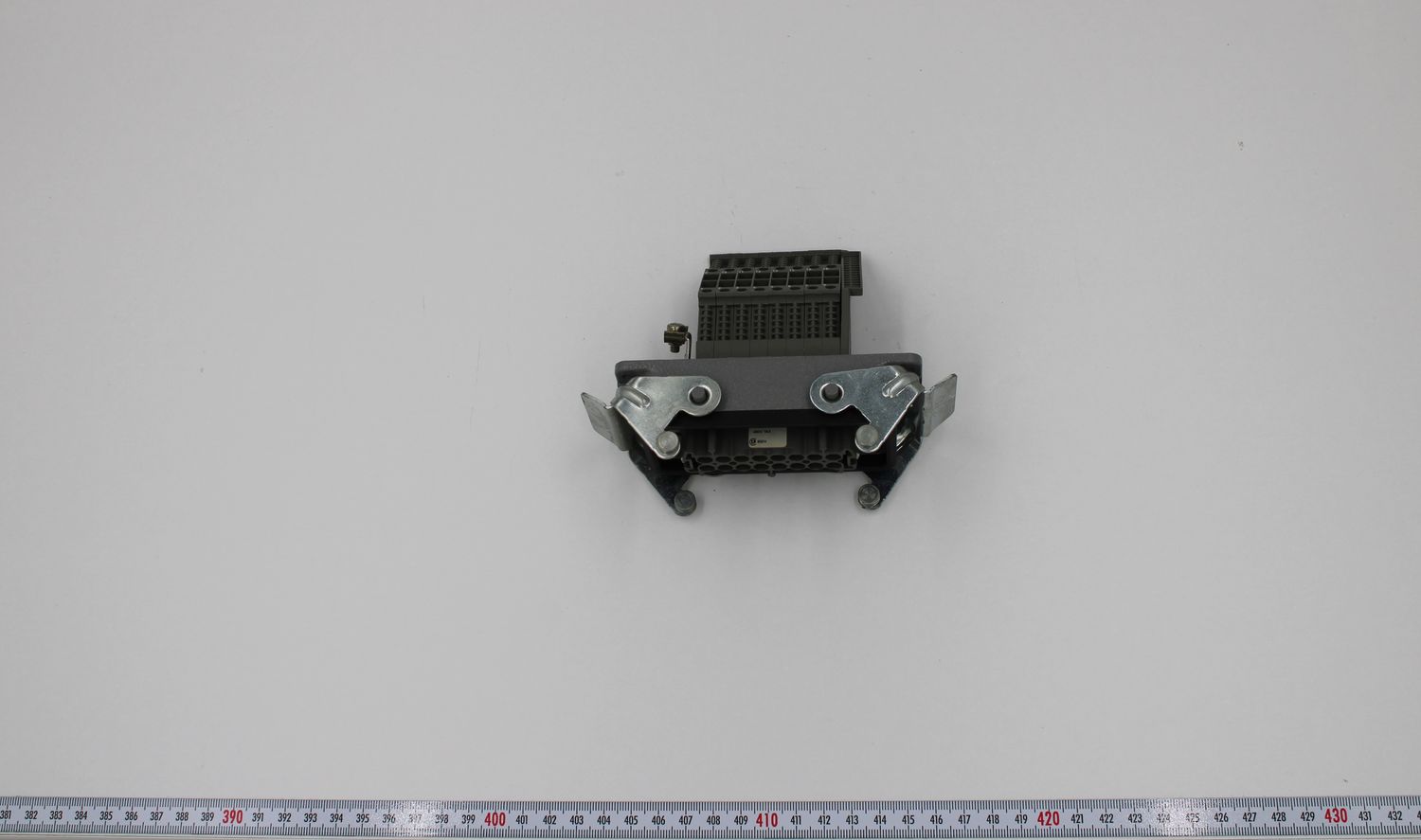 HARTING 70.100.XX53.3 400V 16A  (16 PINóW)