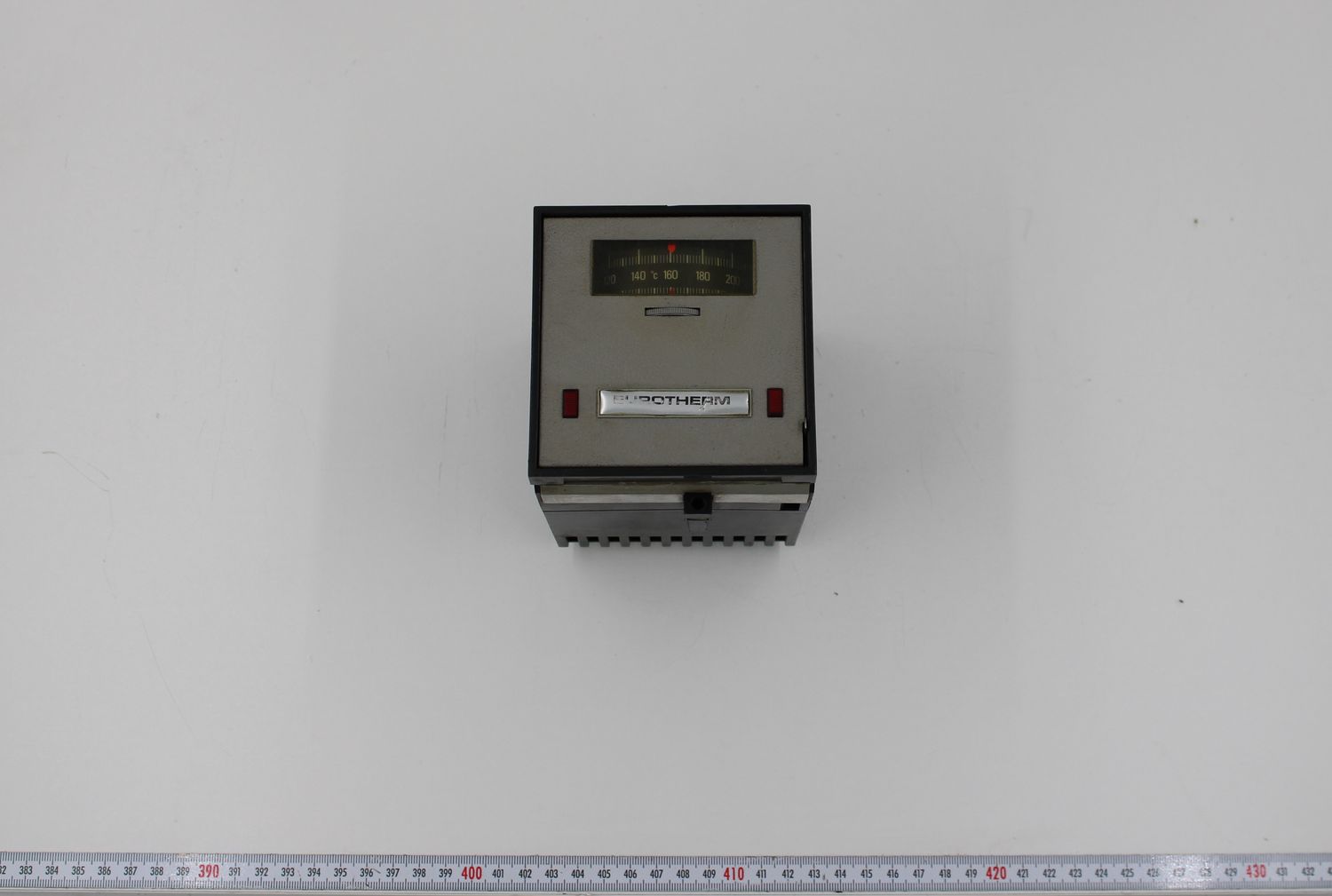 Eurotherm 101-028-03-020-19-21-24-99
