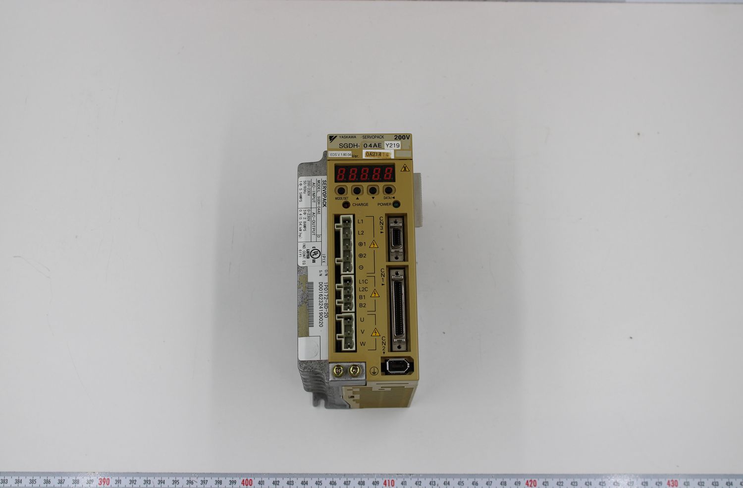 YASKAWA SGDH-04AE