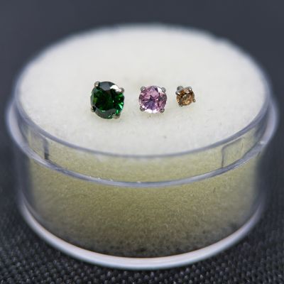 Coloured Prong Set Cubic Zirconia Attachment