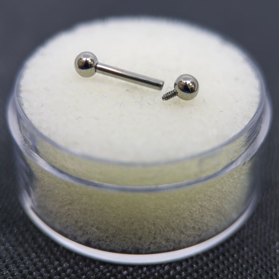 Internally Threaded Barbell