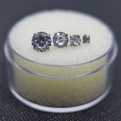 Clear Prong Set Cubic Zirconia Attachment