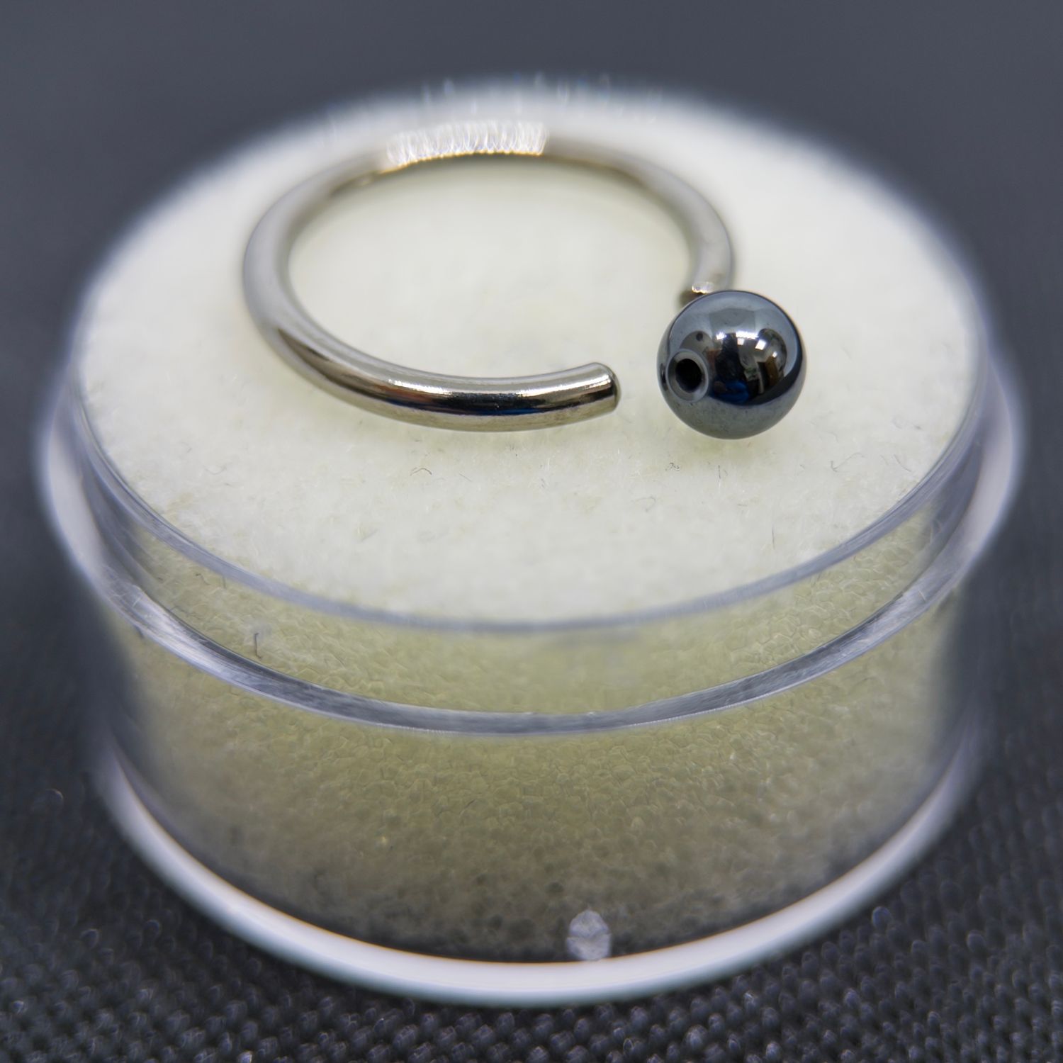 Niobium Ball Closure Ring