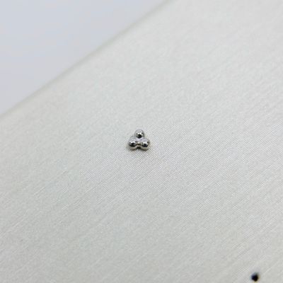 Tri-bead