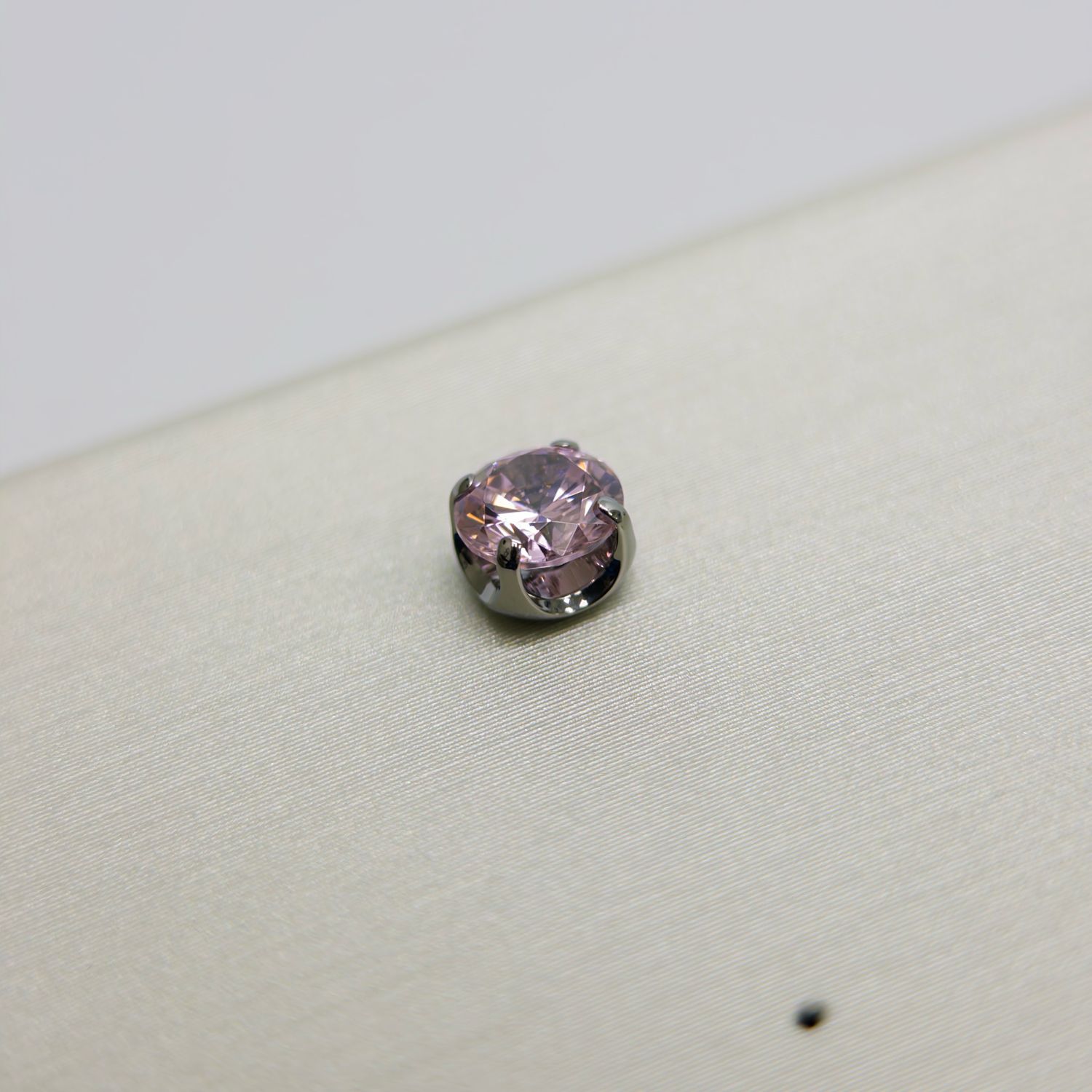Pink 4 Prong-Set CZ