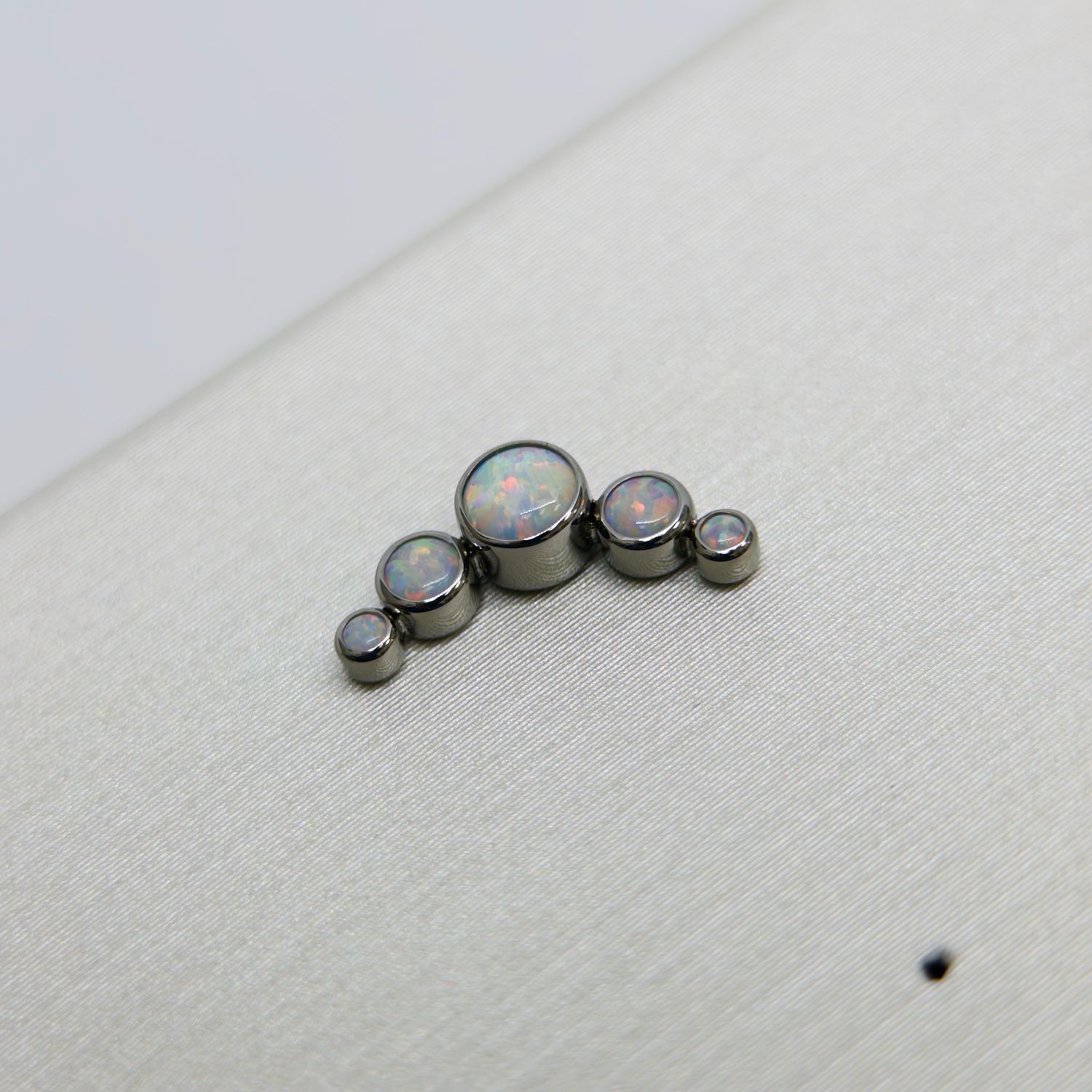 Curved 5 Opal Cluster