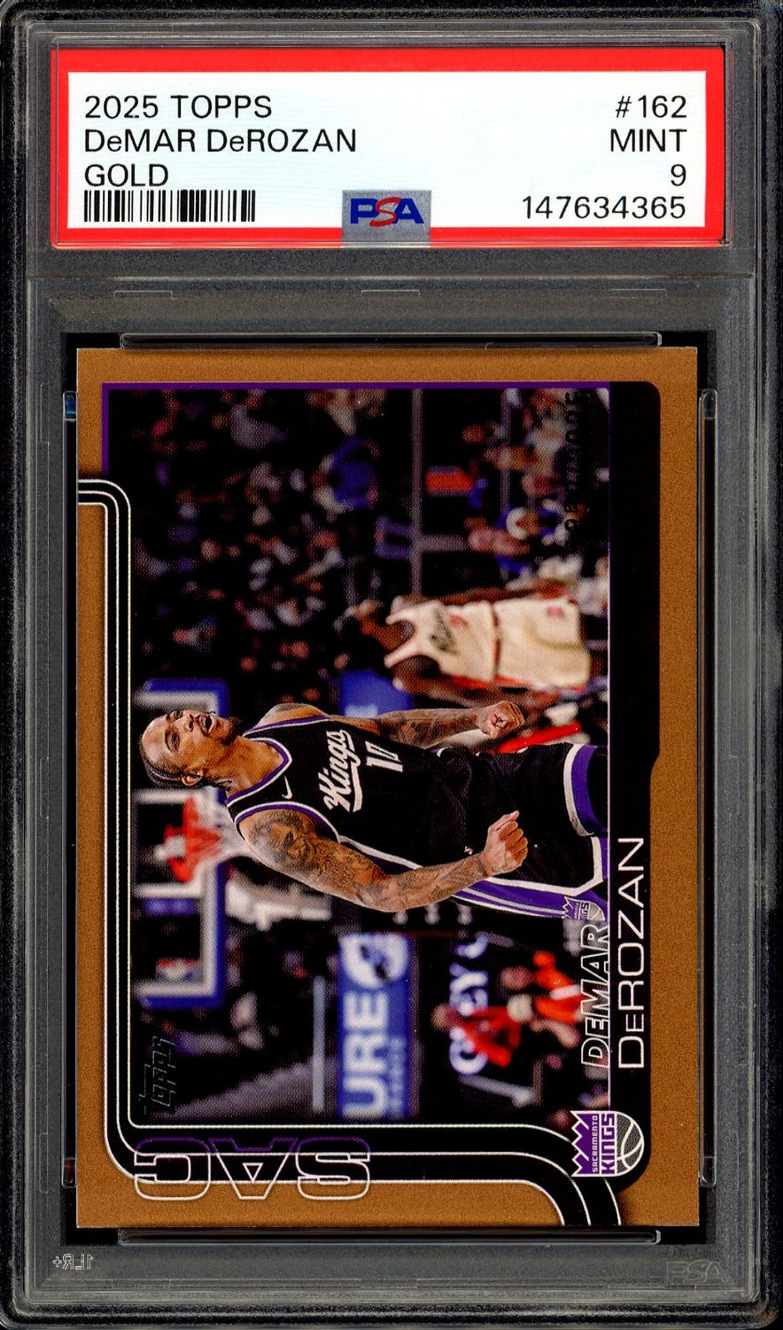 Topps Basketball 2025 - DeMar DeRozan Gold #162 1352/2025 - PSA 9