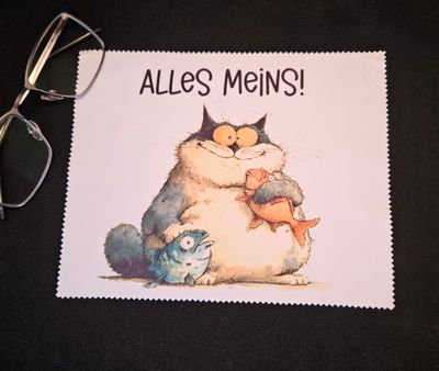Brillenputztuch verfressene Katze