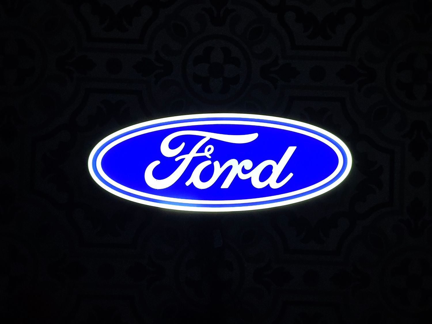 Ford Oval LED Lightbox Sign
