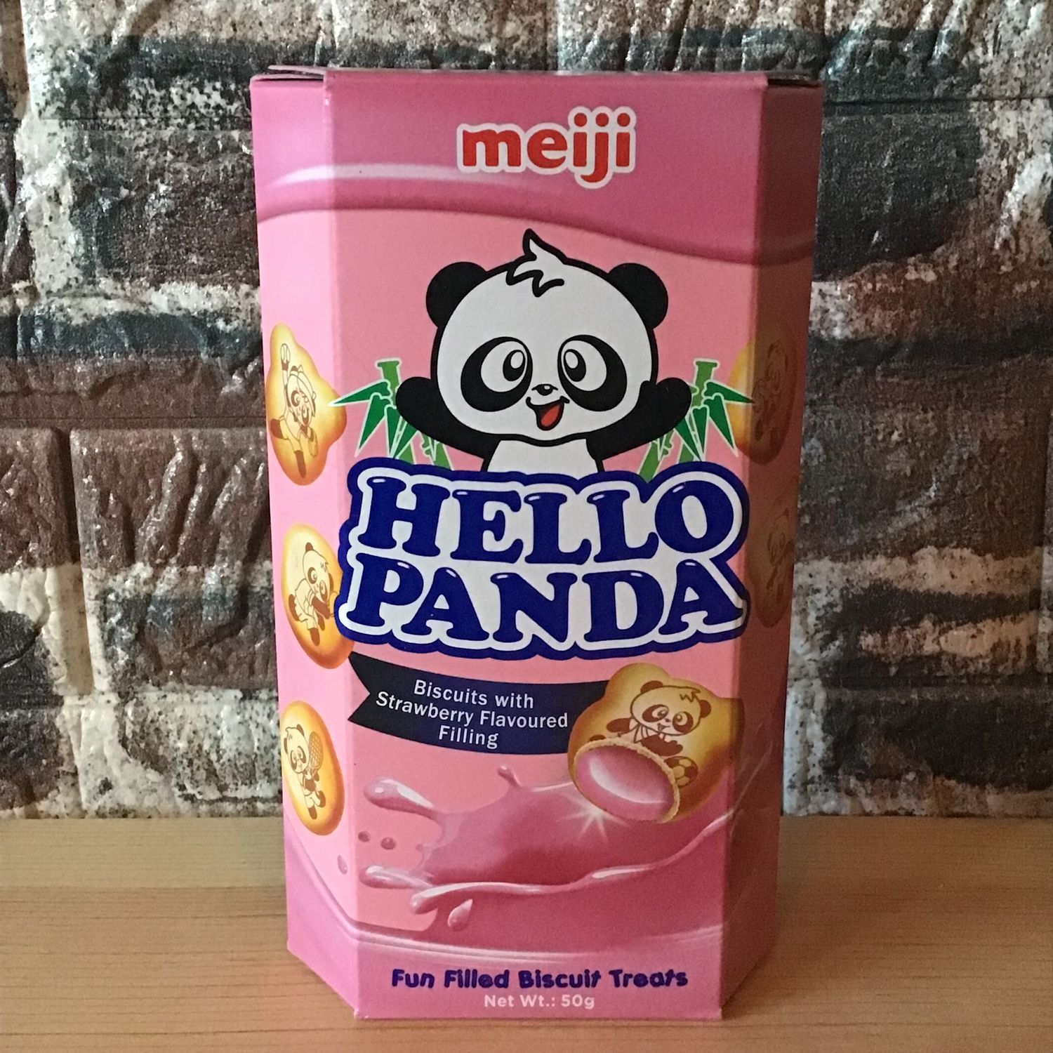 Meiji Hello Panda Cookies Strawberry