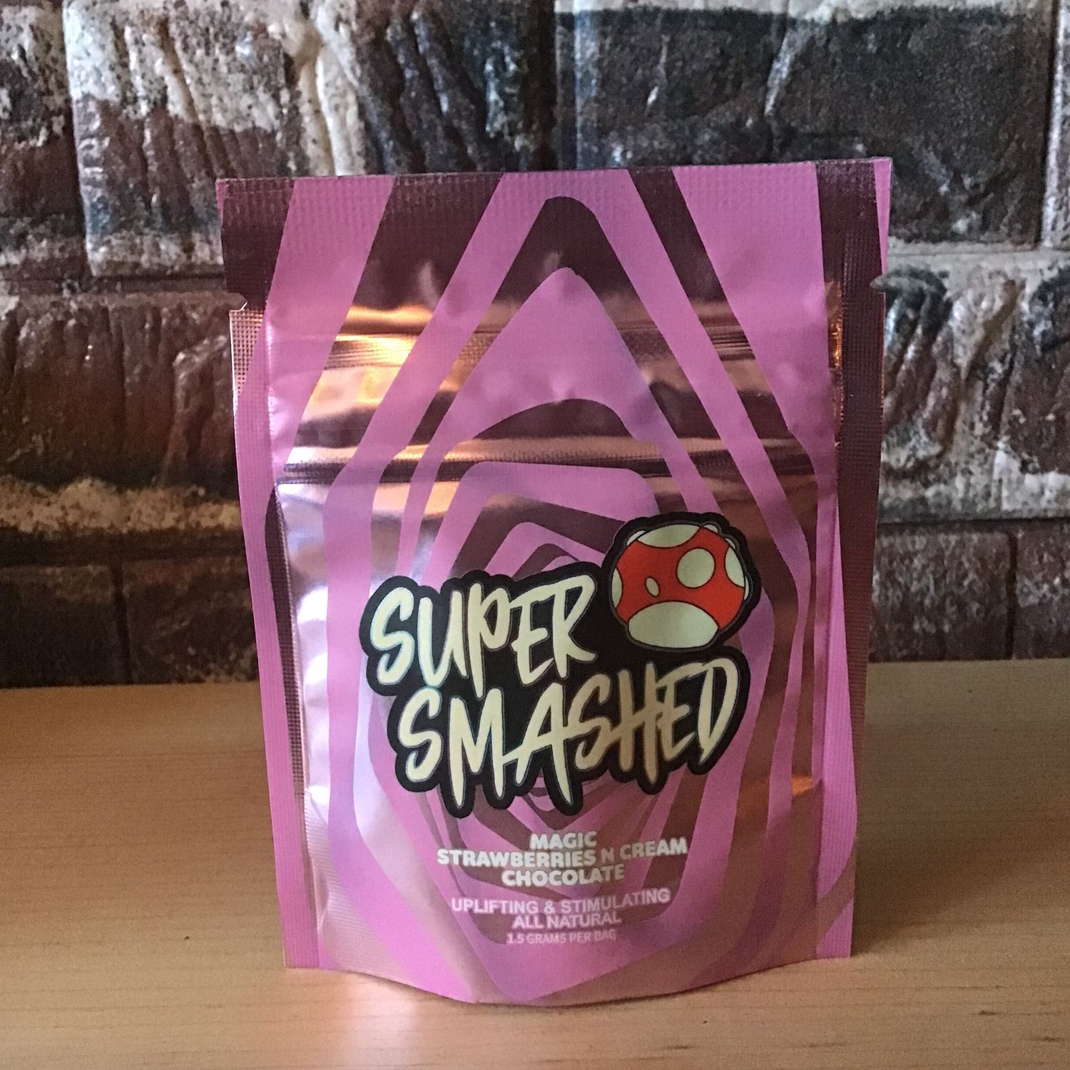 Super Smashed Magic Strawberries N Cream Chocolate