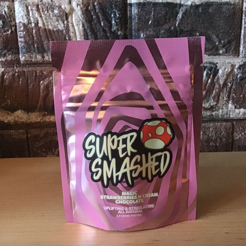 Super Smashed Magic Strawberries N Cream Chocolate