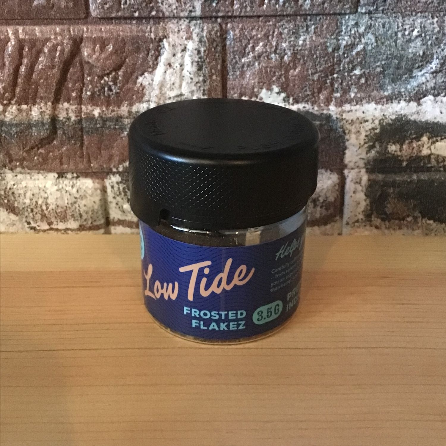 Low Tide 3.5G Thca Frosted Flakez Indica Flower