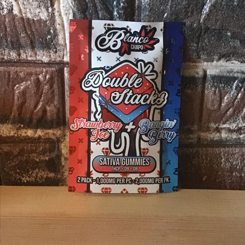 Chapo Blanco Double Stacks Strawberry Ice/Bangin Berry Sativa Gummies