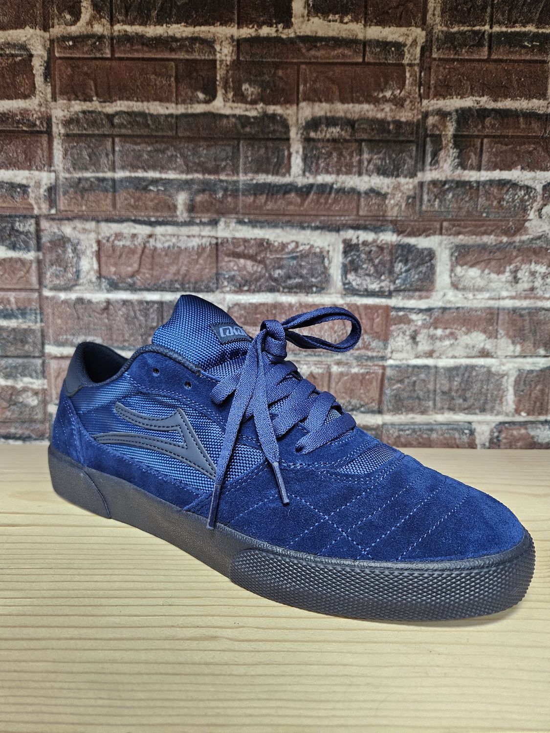 Lakai Cambridge - Estate Blue Suede Monochrome