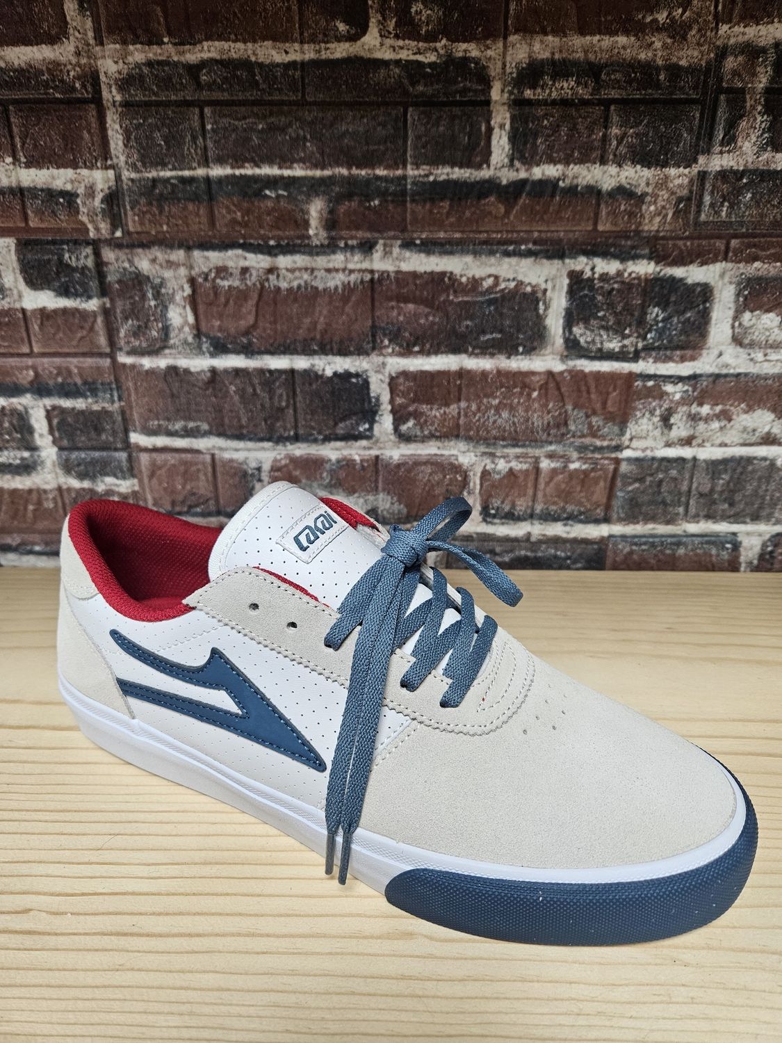 Lakai Manchester - White Suede Navy Perf, Size: 9