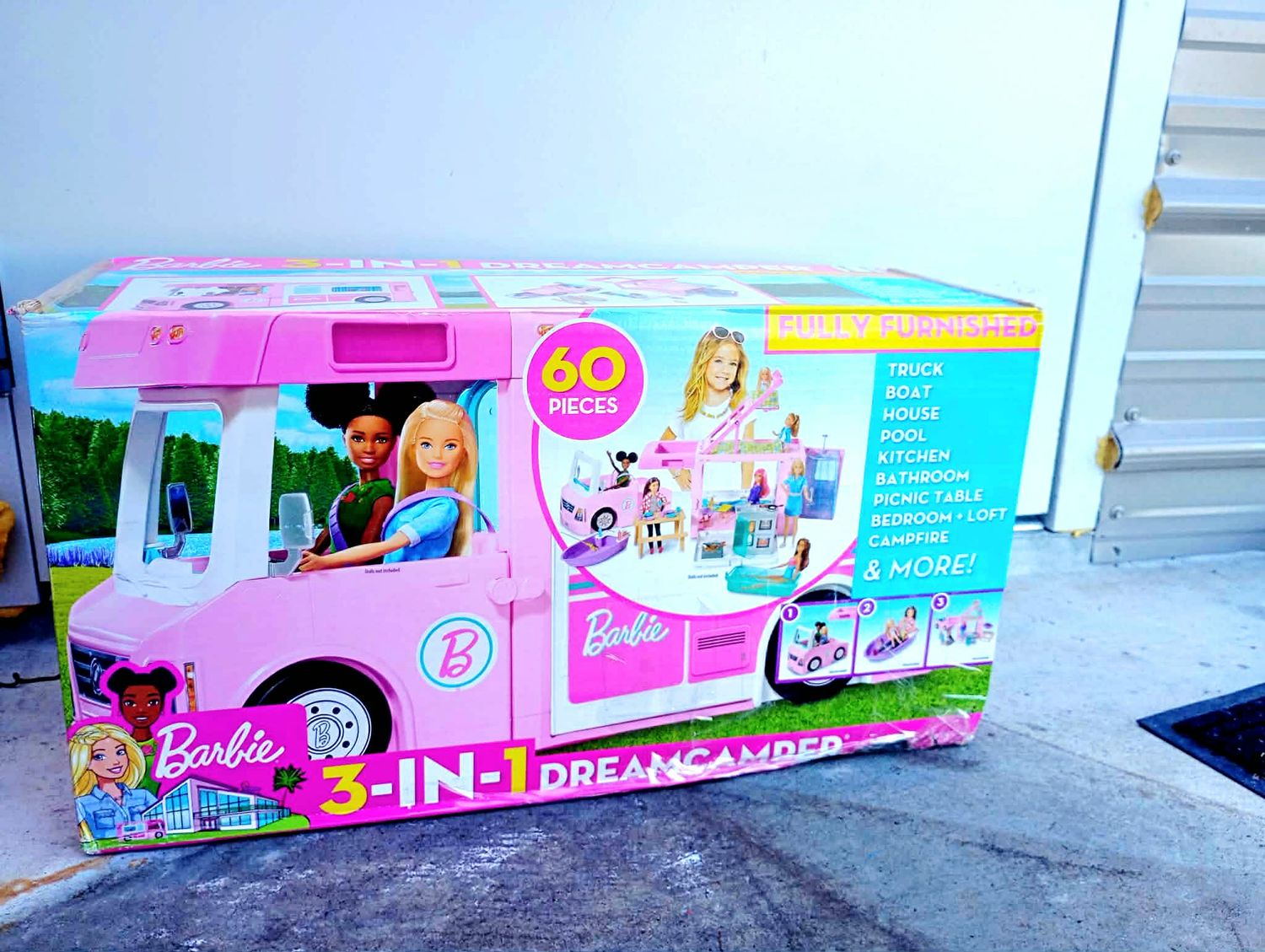 3-IN-1 Barbie DREAM CAMPER w Pool &amp; Accessories