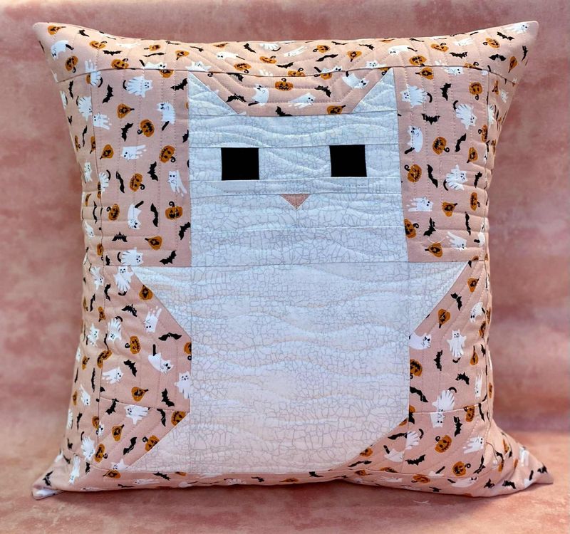 Ghost Kitty Pillow Pattern - PDF