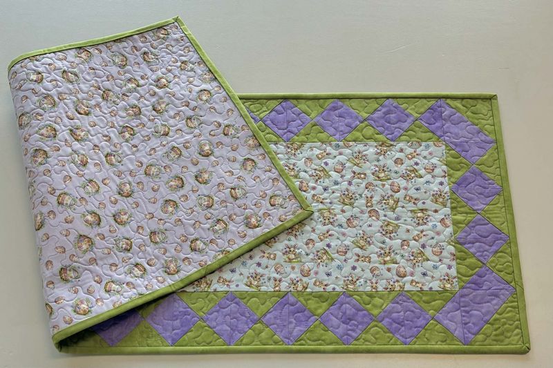 1/4 Square Triangle Table Runner Class