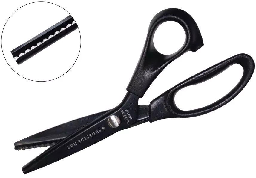 Pinking Shears - Scalloped Edge