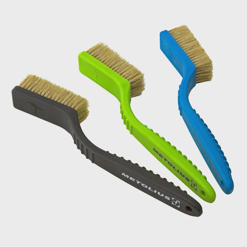 Metolius Razorback Boar's Hair Brush, Color: Black