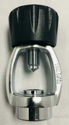 DIN to Yoke Screw On Converter AC370