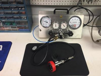 Service Regulator &amp; Rebreather