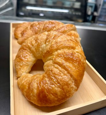 Croissants (6)