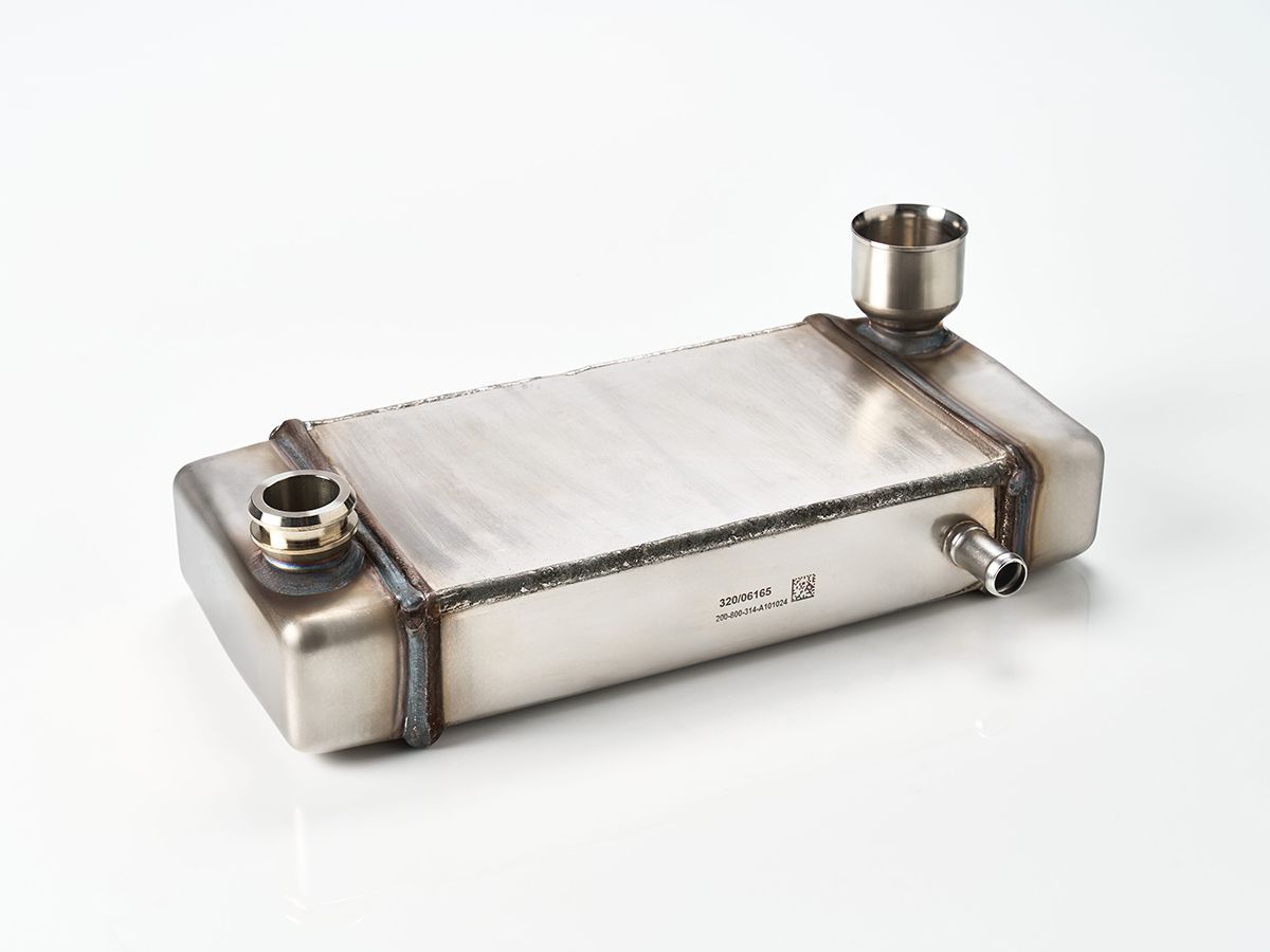 T4 EGR Cooler Part Number: 320/06165