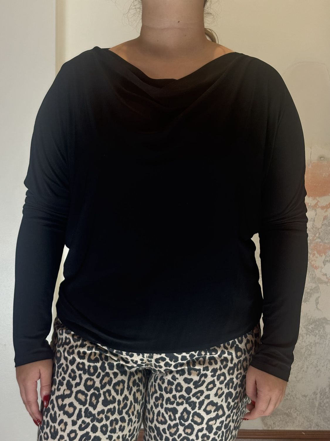 Black V-Neck long Sleeve