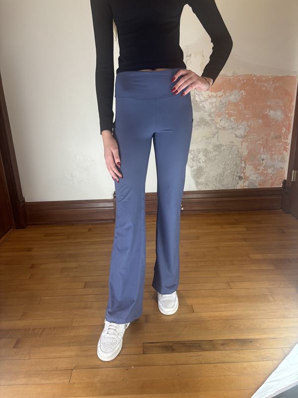 Vintage Blues Flare Leggings