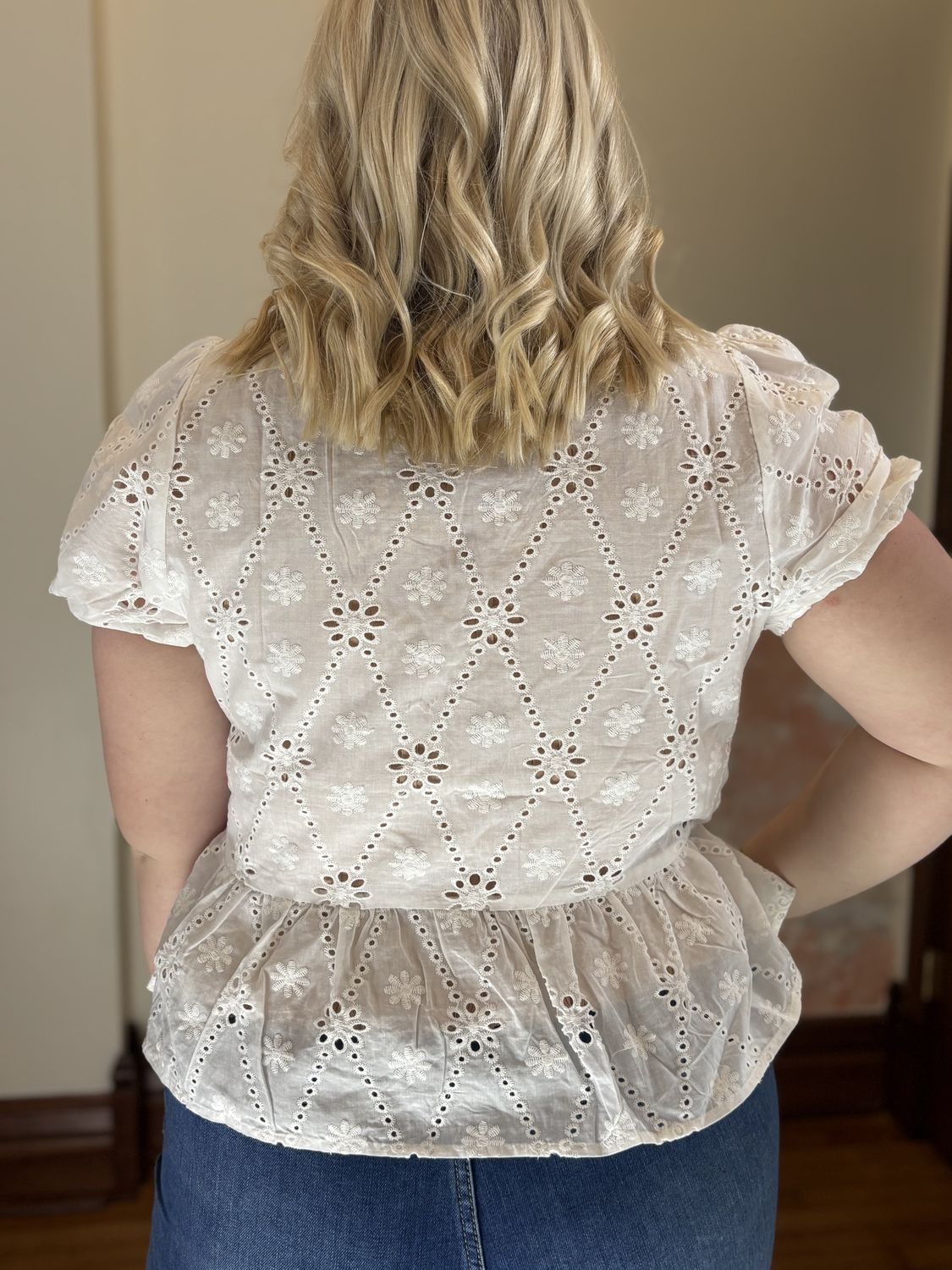 White Tie Short Sleeve Top