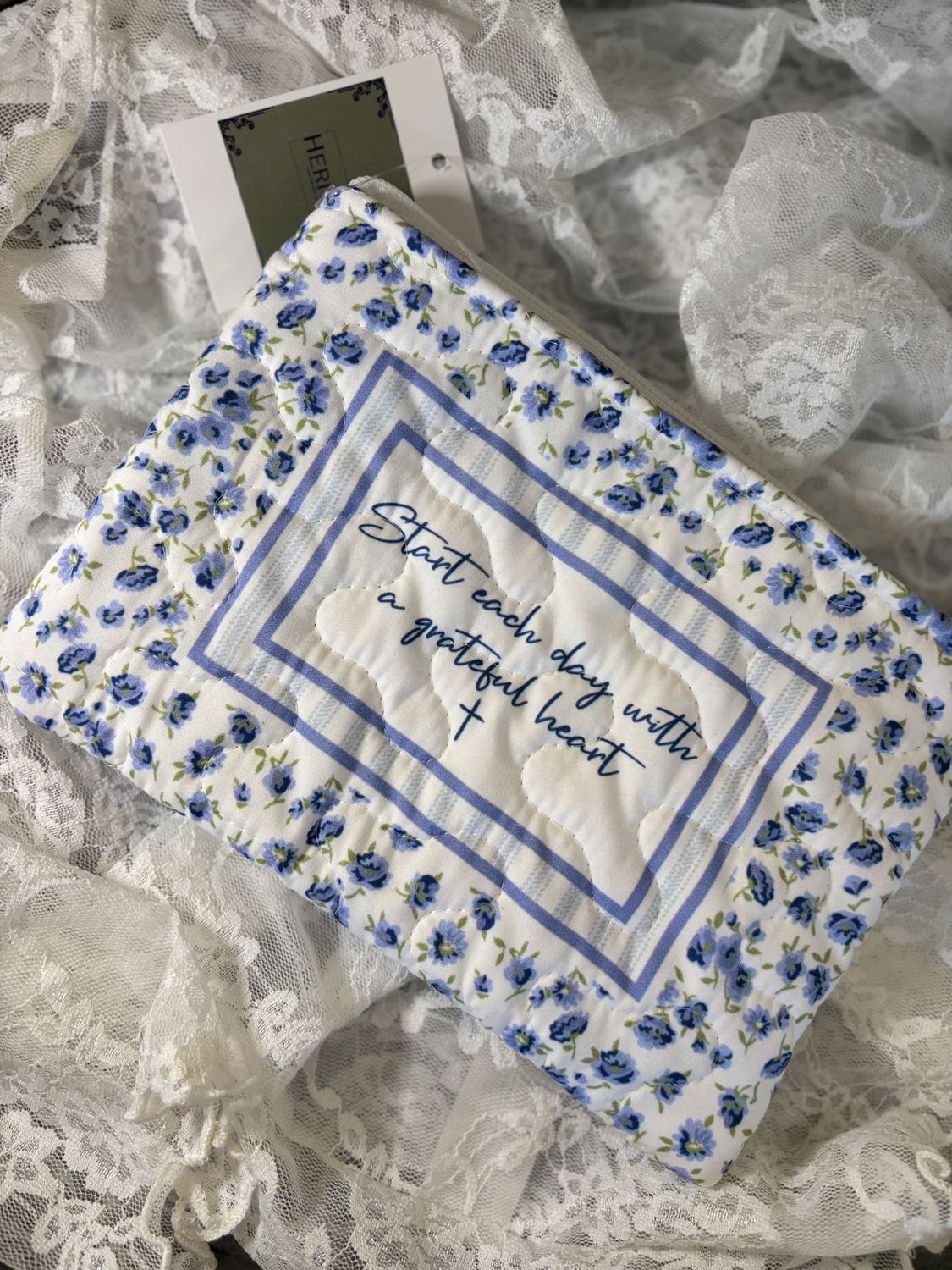 Grateful Heart Quilted Makeup Bag