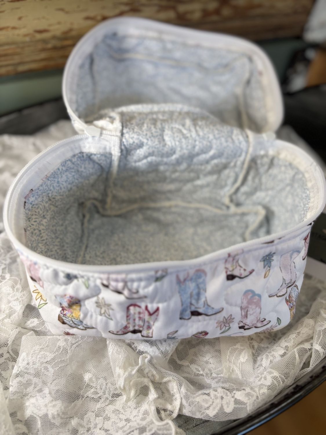 Daisy Boots Quilted Travel Makeup Bag